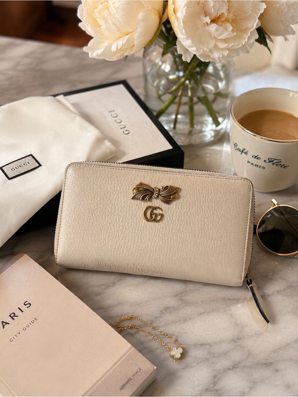 Authentic Gucci GG Bow Zip Around Wallet Cream Ivory Leather w/ Box & Dust Bag
